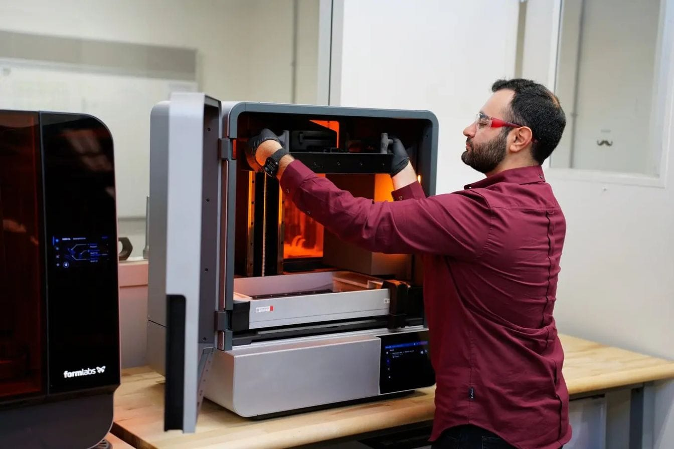 Formlabs：更快、更大的印表機及其 4L 和 4BL 型號